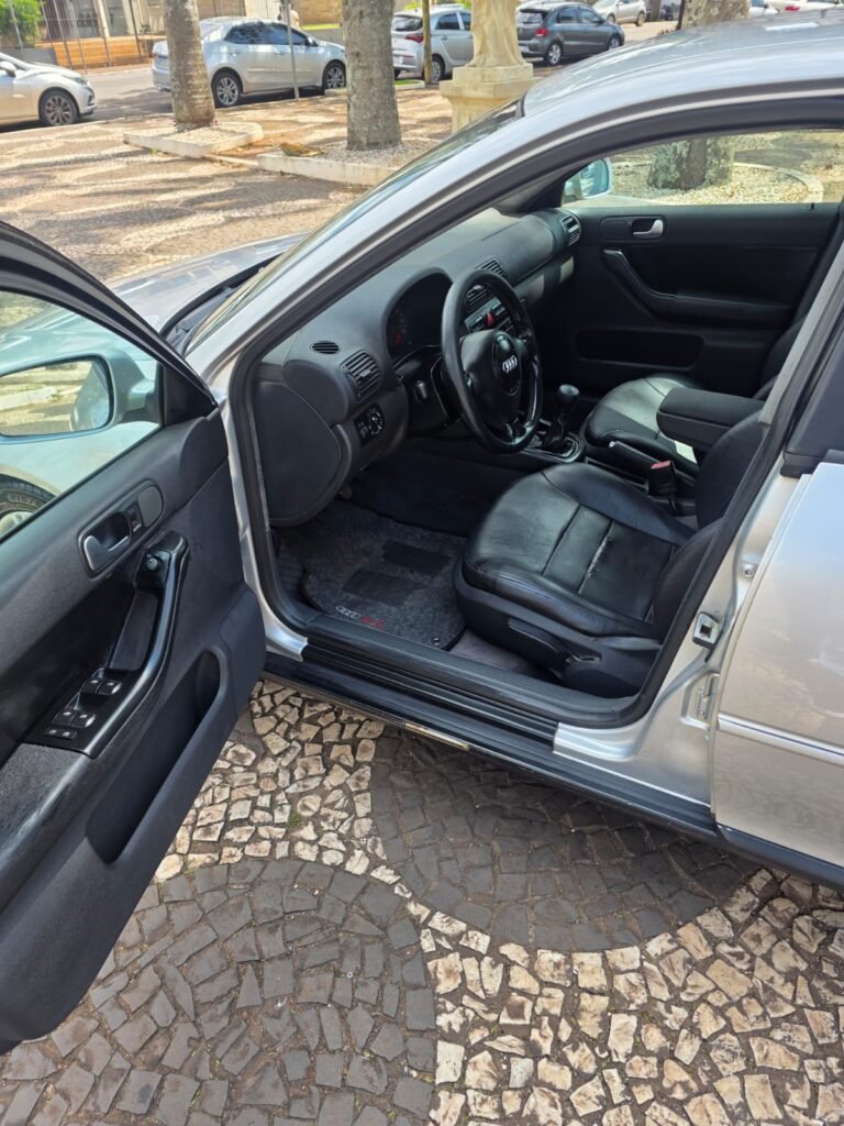 AUDI A3 1.6 2000 — COMPLETO